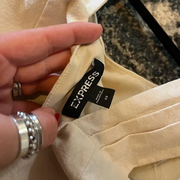 L Express Linen-Blend Ruched Cropped Tank Size XS - Picture 3 of 4